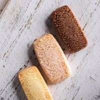 Lowrey Cranberry Shortbread Biscuits – Iconic Blue Tin - Lowrey Foods