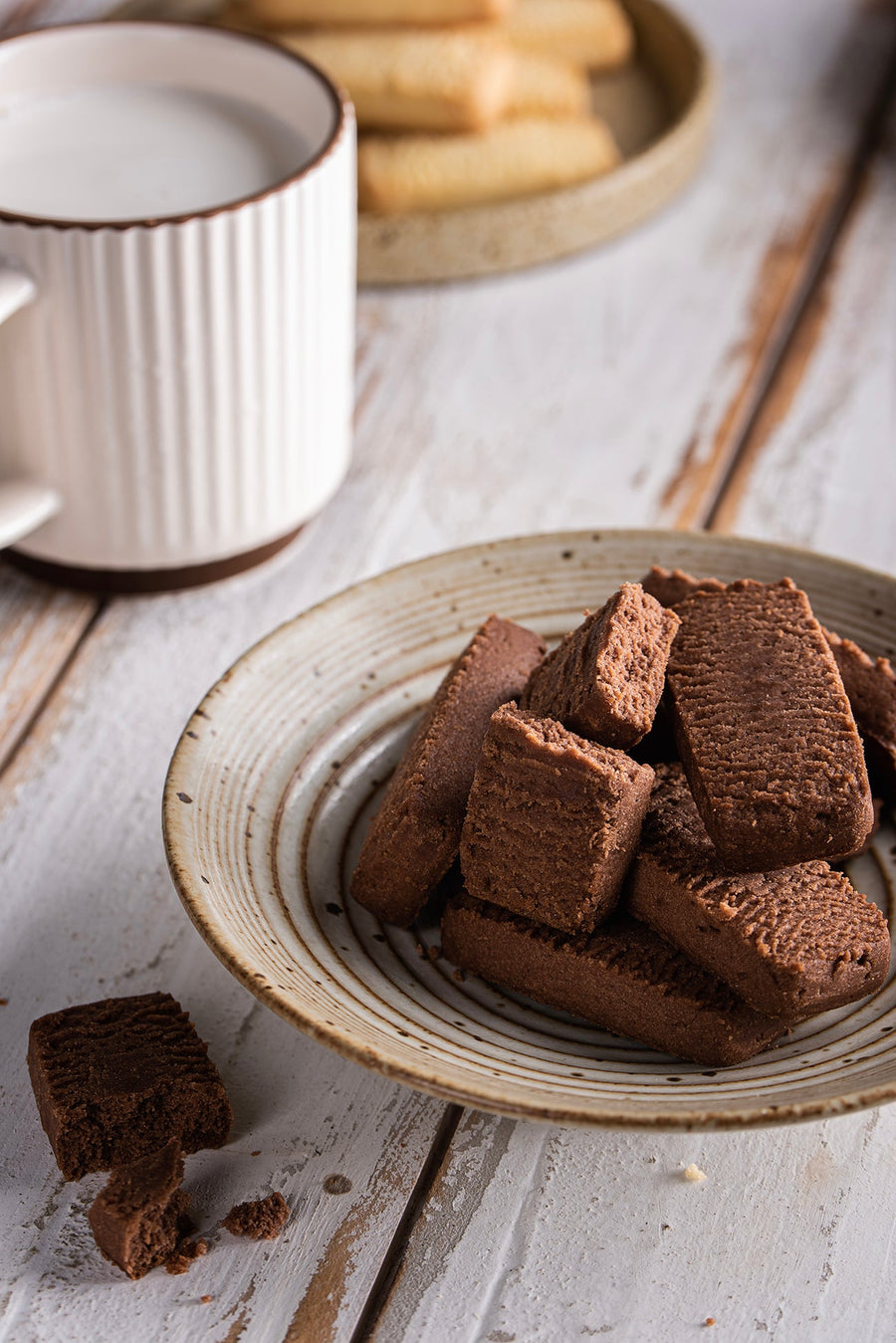 Lowrey 8 - Tin Shortbread Value Pack (4 Original + 4 Cranberry) - Lowrey Foods